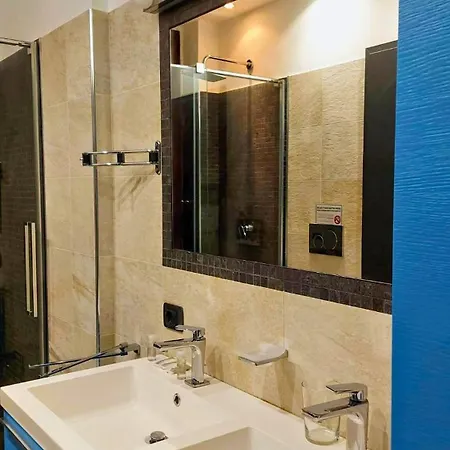 Vfh Stylish Boutique Apartment-city Center * Milan